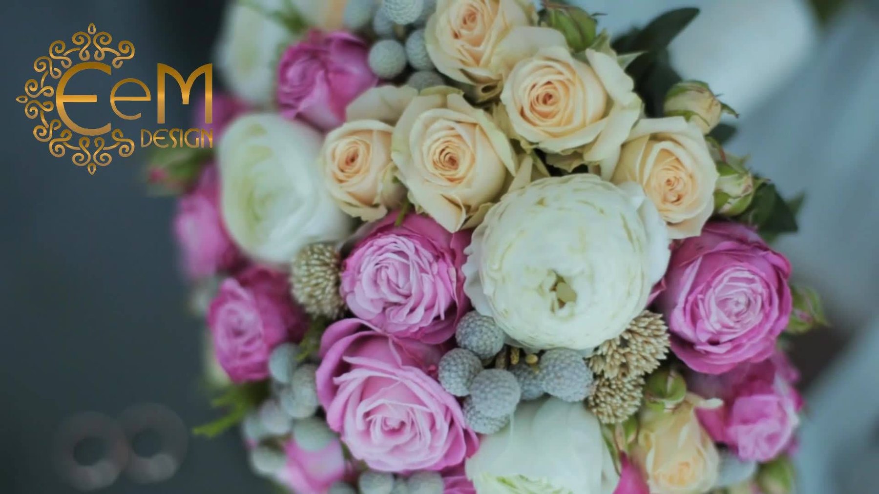 Ramo floral con logo Eem Design